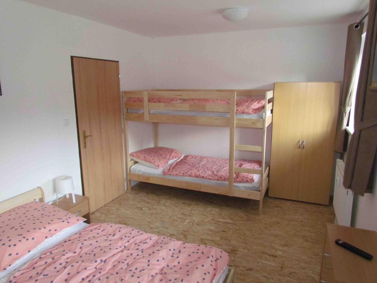 Aparthotel Dopravna Alzbetin à Železná Ruda Extérieur photo
