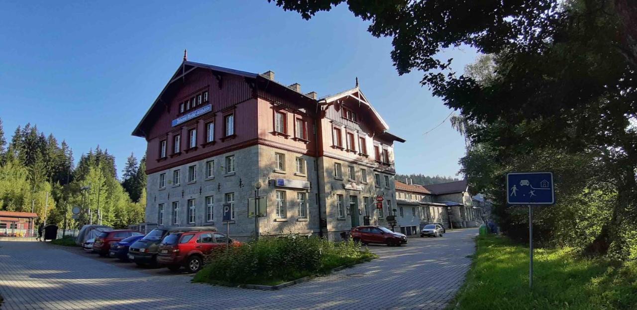 Aparthotel Dopravna Alzbetin à Železná Ruda Extérieur photo
